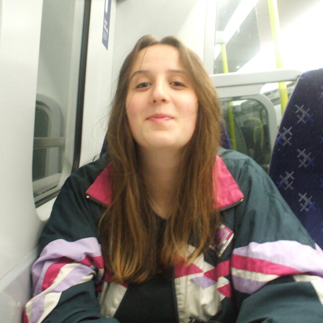 Babysitter in Edinburgh: Beth