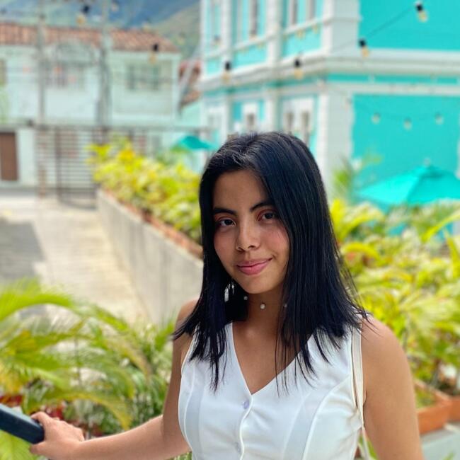 Babysitter in Tudela: Valentina