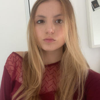 Babysitter Nantes: Flora