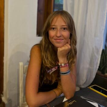 Babysitter Étaples: Inês