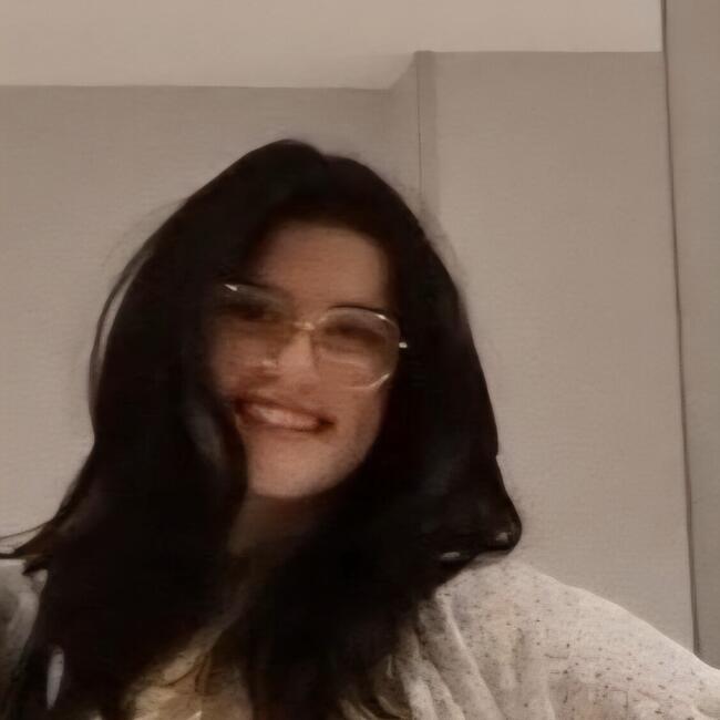 Babysitter in Lyon: Thais