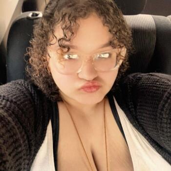 Babysitter in Fort Worth: Chloe