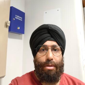 Babysitting job in Óis do Bairro: Gurpreet