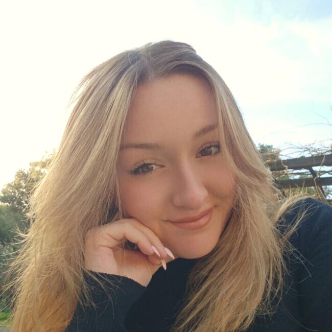 Babysitter in Roquebrune-sur-Argens: Noémi