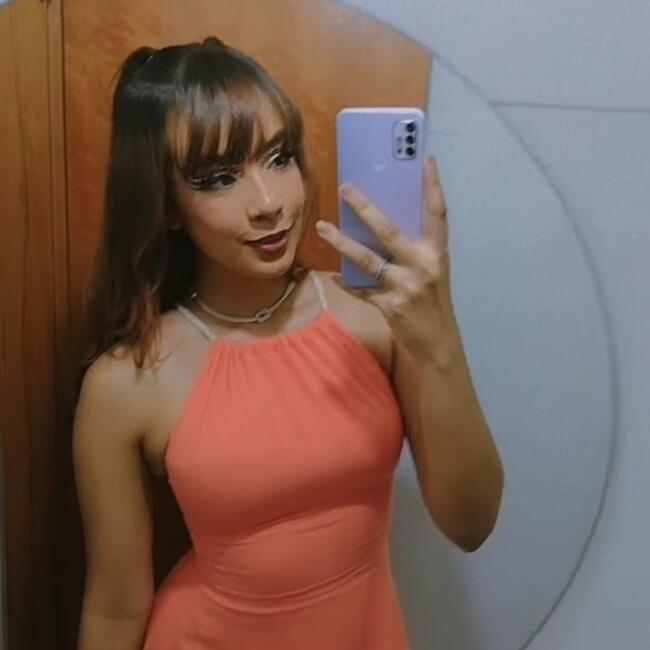 Babysitter in Uberlândia: Clara