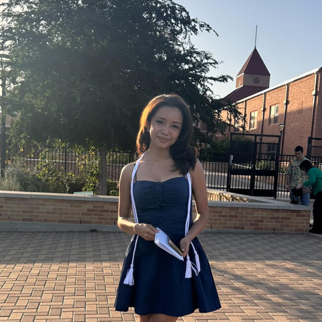 Babysitter in San Antonio: Adela