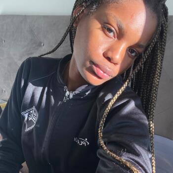 Babysitter in Coimbra: Drica