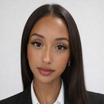 Babysitter in Le Vésinet: Camila