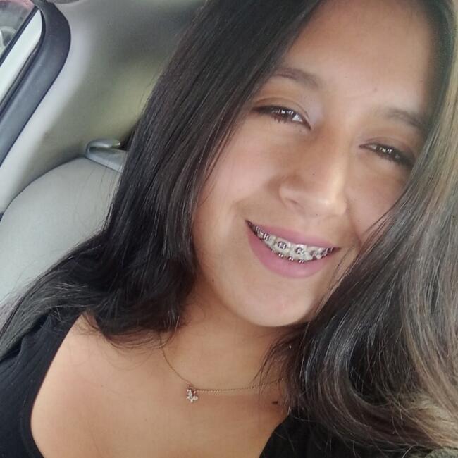 Babysitter in Llacao: Andrea