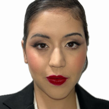 Babysitter in Osasco: Nicole