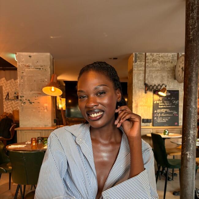 Babysitter in Clermont-Ferrand: Kimberly