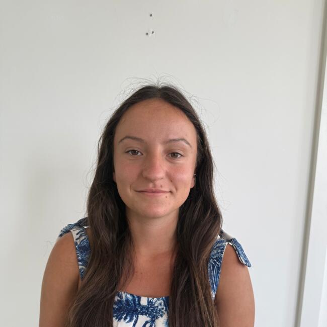 Baby-sitter in Crissier: Nora