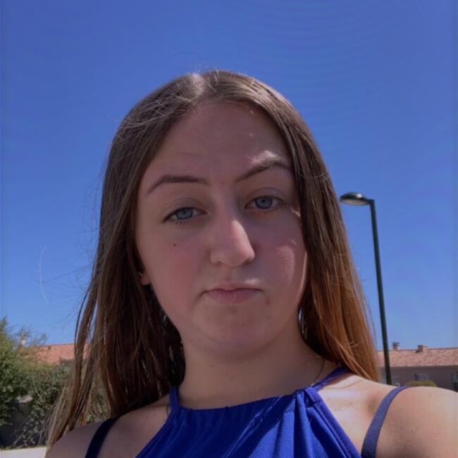 Babysitter in Nantes: Luna