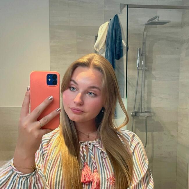 Babysitter in Saint-Léonard: Chloé Cornet