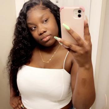 Babysitters in Newport News: Armoni