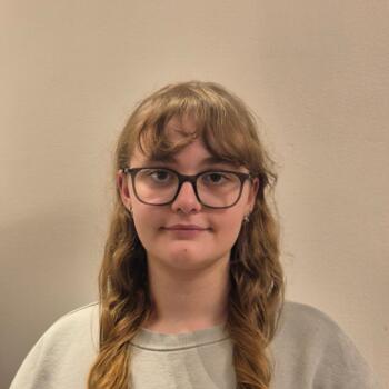 Babysitter in Västerås: Elin