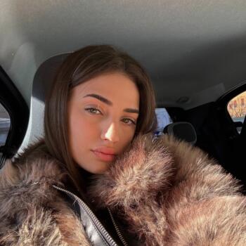 Babysitter Roma: Viola