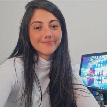 Babysitter in Governador Valadares: Juliana