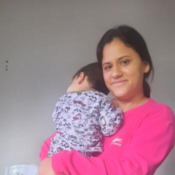 Babysitter στην περιοχή Campo Grande: JAQUELINE