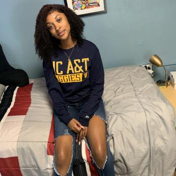 Babysitter Greensboro: Ilysia