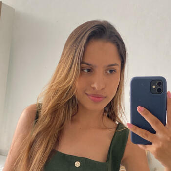 Babá em Maceió: Alessandra