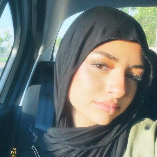 Nanny in Reims: Kheira