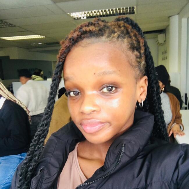 Babysitter in Cape Town: Zintle