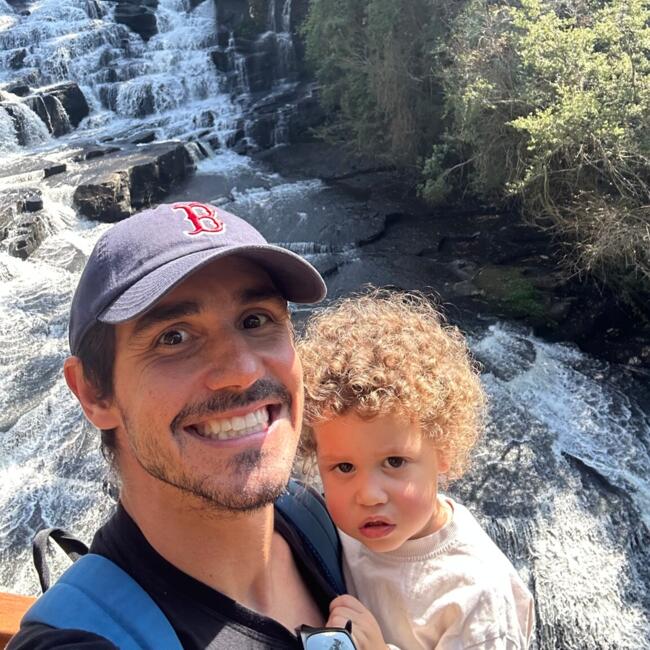 Emprego de babá em Porto Alegre: Diego