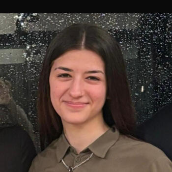 Babysitter a Pedara: Marika