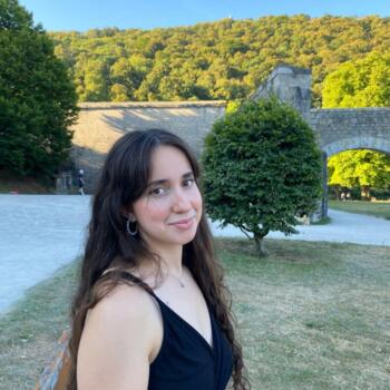 Babysitter in Besançon: Ghania
