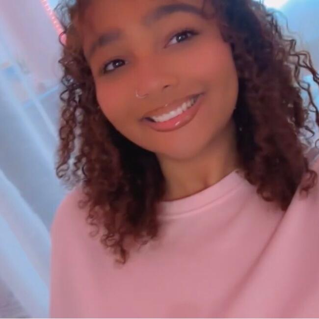 Baby-sitter in Scarborough Junction: Dejah