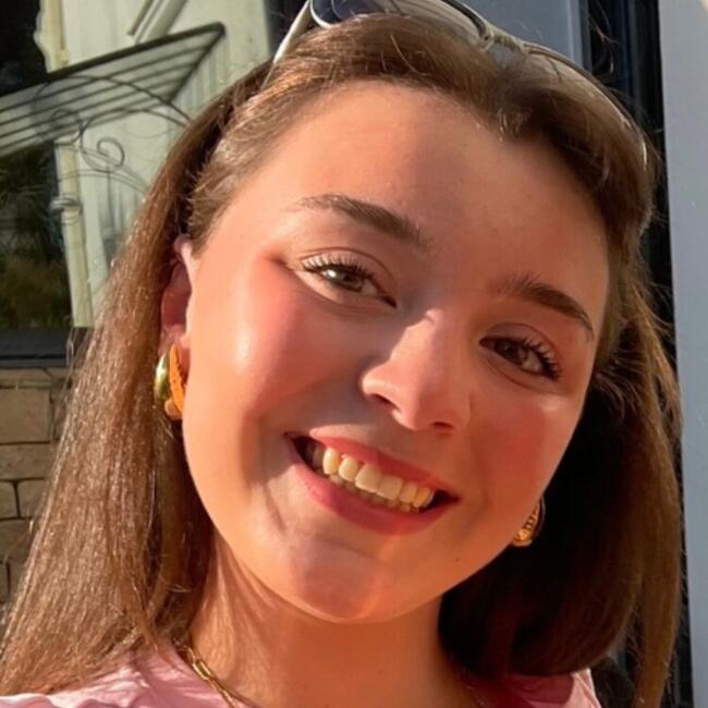 Baby-sitter à Rennes: Emma