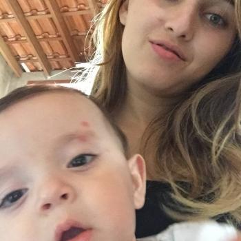 Babysitter Lagos: Kelly