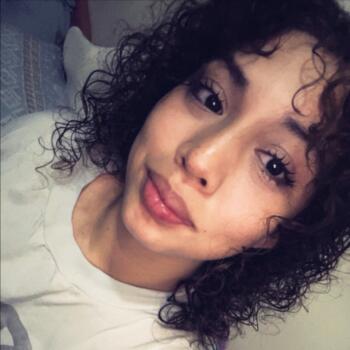 Babysitter in The Bronx: Scarlett