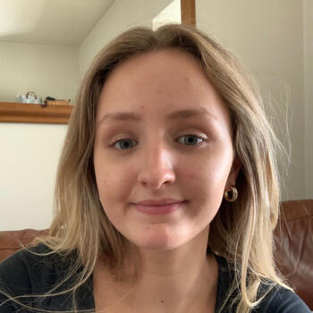 Babysitter Hampton: Julia