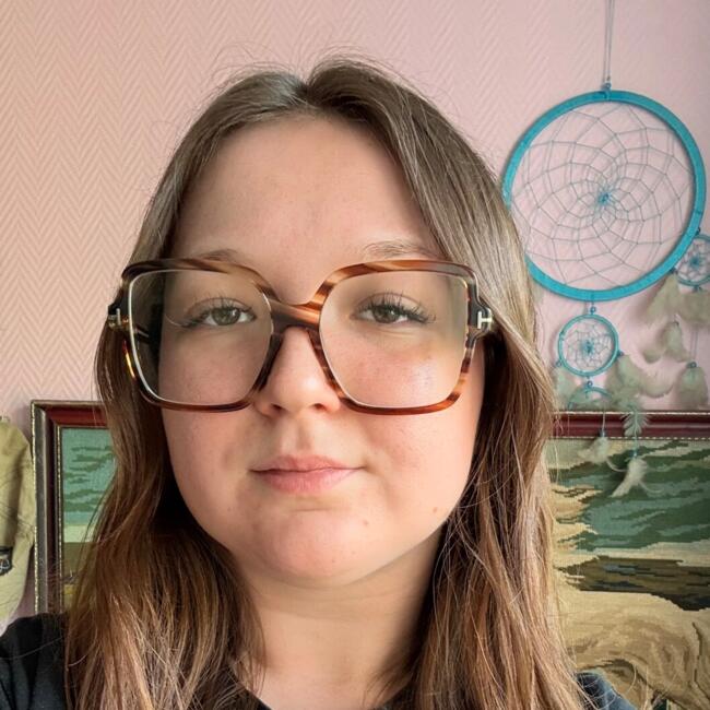 Babysitter in Meylan: Charline