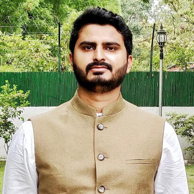 नई दिल्ली में बेबीसिटिंग की नौकरी: Media