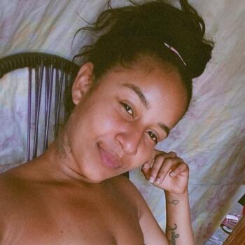 Emprego de babá em Ji Paraná: emprego de babá Emanuella