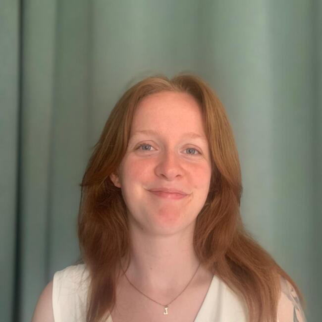 Niania w Działoszyce: Lea