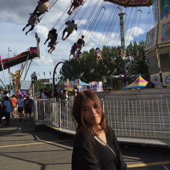 Babysitter Edmonton: Mindy