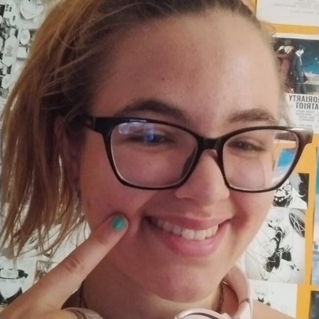 Bébiszitter Székesfehérvár területén: Lili