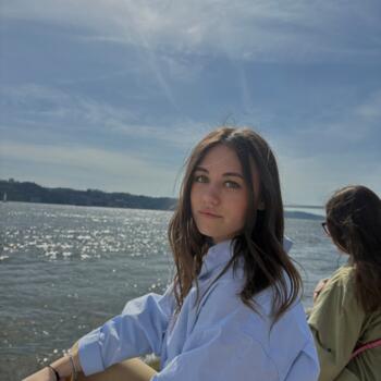 Babysitter Desenzano del Garda: Nicoleta