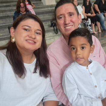 Trabajo para niñera en Cali: trabajo de niñera Luisa