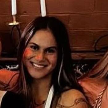 Babysitter in Logan City: Celine