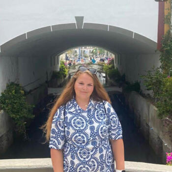 Oppas Schiedam: Elvira