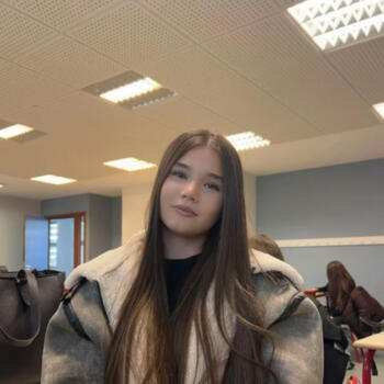 Babysitter in Saint-Louis: Vlera