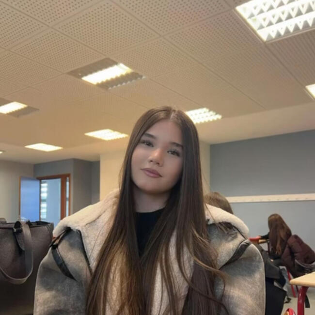 Babysitter in Saint-Louis: Vlera