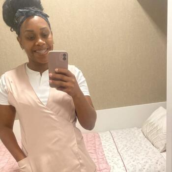 Babá em Osasco: Bruna