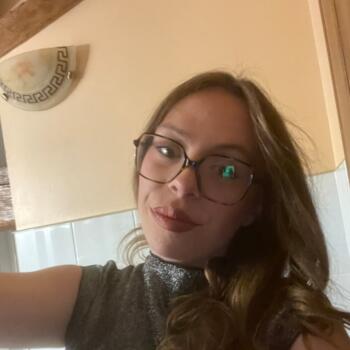 Babysitter in Souvigné (Deux-Sèvres): Irina