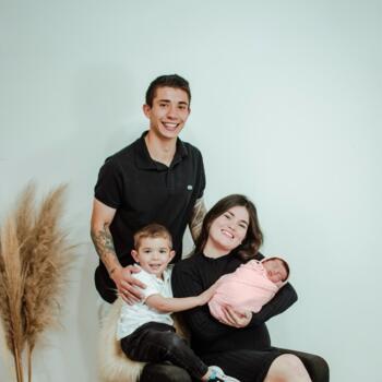 Babysitting job in Campo Largo: babysitting job Thalia